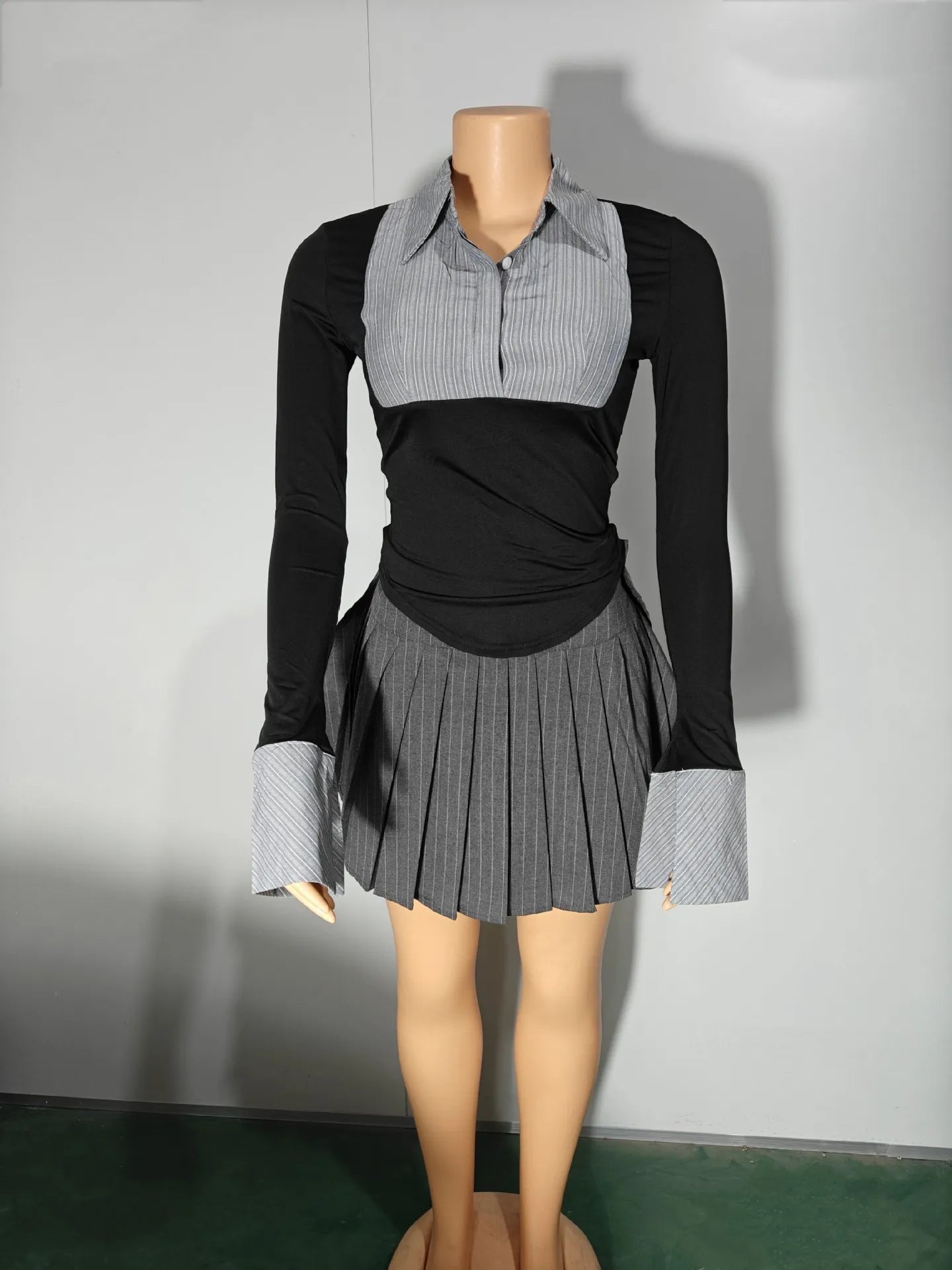 Women Mini Pleated Skirts Set