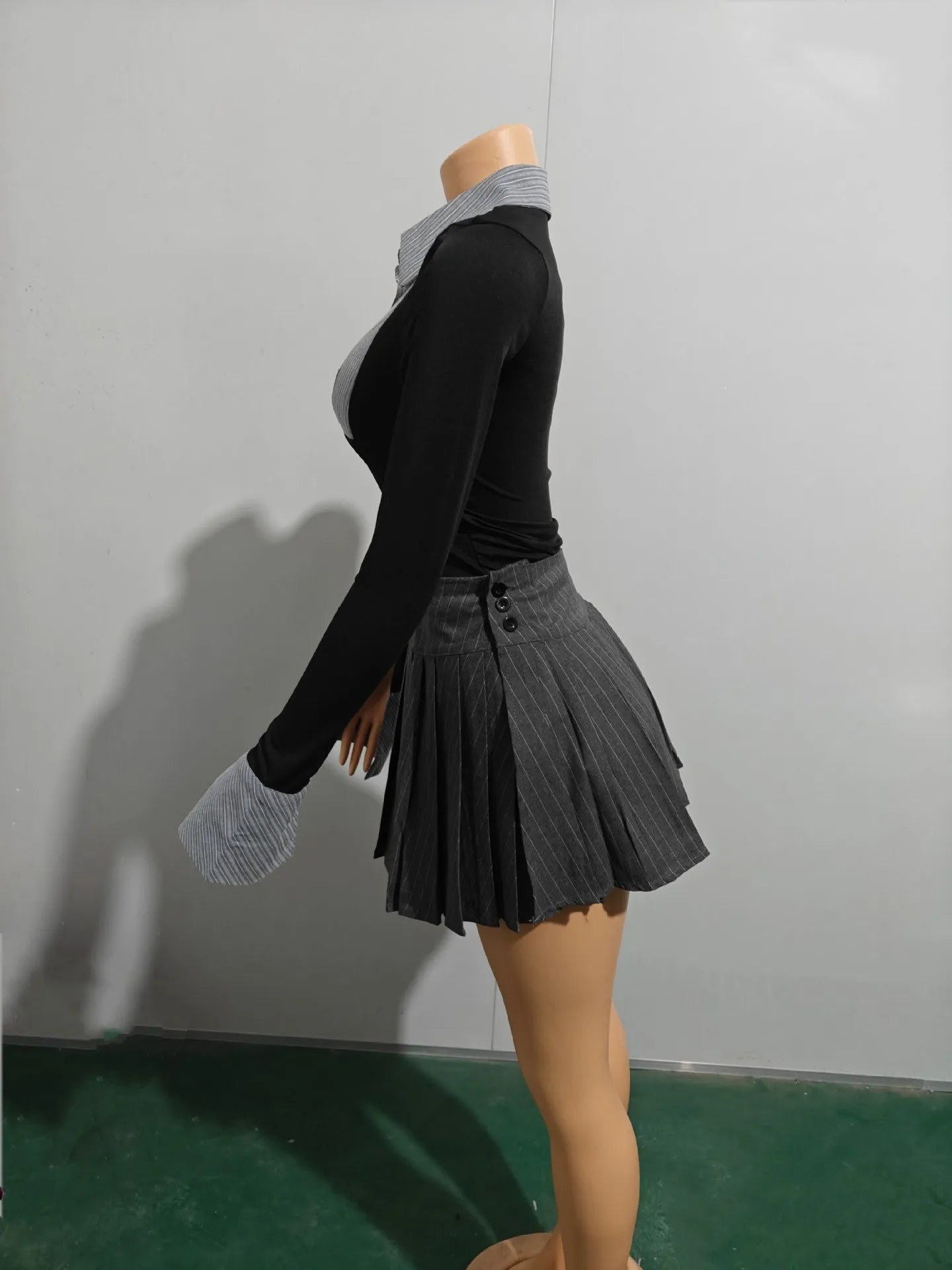 Women Mini Pleated Skirts Set